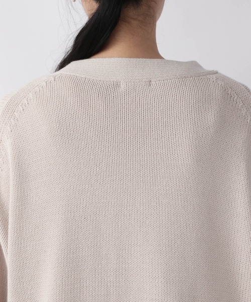 LOWRYS FARM(ローリーズファーム)の「3GミドルボタンVネックカーディガンLS 215740(カーディガン/ボレロ・レディース・ブラック/グレー/イエロー/アイボリー/ピンク/ライトグリーン/ブルー/レッド/ブラウン/ブルー系その他/グリーン/オレンジ/ホワイト系その他・FREE)」の22枚目の写真