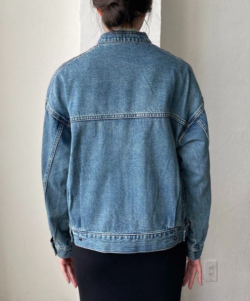 CAPRICIEUX LE'MAGE(カプリシューレマージュ)の「〈WEB限定〉スタンドカラーフリンジGジャン(デニムジャケット・レディース・ネイビー/ブルー・FREE)」の11枚目の写真