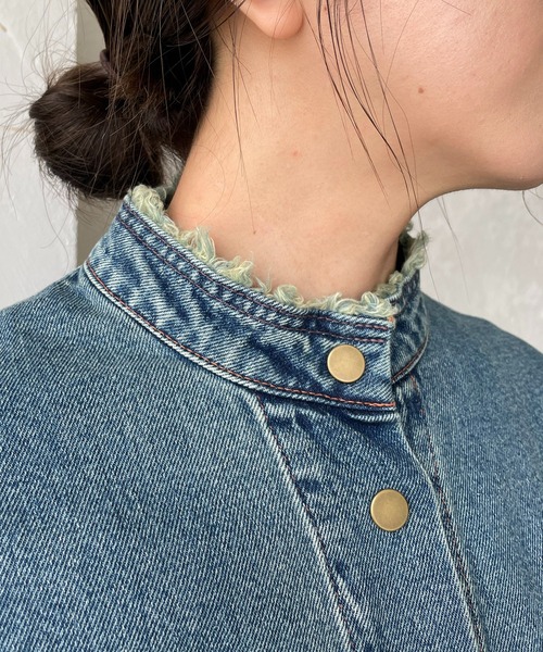 CAPRICIEUX LE'MAGE(カプリシューレマージュ)の「〈WEB限定〉スタンドカラーフリンジGジャン(デニムジャケット・レディース・ネイビー/ブルー・FREE)」の12枚目の写真