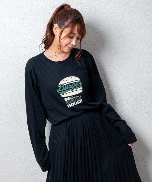 GGD（ジージーディー）の「デザインプリントロングスリーブTシャツ　メッセージ　ボックスﾛｺﾞ　キャンプ　スケボー　自転車　ハンバーガー　コーヒー　くすみ　スモーキーカラー（Tシャツ/カットソー・レディース・グリーン系その他4/グレー系その他2/ブラック系2/レッド/ブラック/ブラック系/ブラック系その他3/ブラック系その他6/ブラック系その他/ピンク系その他/ブラウン系その他3/ホワイト系その他5/ピンク/ブルー系その他3/ホワイト/ブラック系3/グリーン/ブラウン/グリーン系その他5/ブラウン系その他/グレー系その他3/グリーン系その他3/ホワイト系その他4/グレー/ホワイト系その他3/ブラウン系その他2/ブラック系その他2/ブラック系その他5/ブルー系その他/ホワイト系その他/ブルー系その他2/レッド系その他2/ネイビー系1/ホワイト系その他6/グリーン系その他2/ピンク系その他2/レッド系その他/ブラック系その他4/ブラック系その他7/グレー系その他4/ネイビー/ブラック系1/ブルー/グリーン系その他/グレー系その他/ピンク系その他3/ネイビー系/ホワイト系その他2/ブルー系その他4/ブラック系5/ホワイト系その他7/グレー系その他5/ブラック系4/グリーン系その他6/ブルー系その他5/ブラック系6/イエロー/ピンク系その他4/グリーン系その他7/オレンジ・L/LL/M）」の18枚目の写真