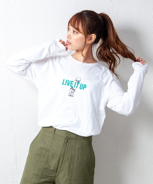 GGD（ジージーディー）の「デザインプリントロングスリーブTシャツ　メッセージ　ボックスﾛｺﾞ　キャンプ　スケボー　自転車　ハンバーガー　コーヒー　くすみ　スモーキーカラー（Tシャツ/カットソー・レディース・グリーン系その他4/グレー系その他2/ブラック系2/レッド/ブラック/ブラック系/ブラック系その他3/ブラック系その他6/ブラック系その他/ピンク系その他/ブラウン系その他3/ホワイト系その他5/ピンク/ブルー系その他3/ホワイト/ブラック系3/グリーン/ブラウン/グリーン系その他5/ブラウン系その他/グレー系その他3/グリーン系その他3/ホワイト系その他4/グレー/ホワイト系その他3/ブラウン系その他2/ブラック系その他2/ブラック系その他5/ブルー系その他/ホワイト系その他/ブルー系その他2/レッド系その他2/ネイビー系1/ホワイト系その他6/グリーン系その他2/ピンク系その他2/レッド系その他/ブラック系その他4/ブラック系その他7/グレー系その他4/ネイビー/ブラック系1/ブルー/グリーン系その他/グレー系その他/ピンク系その他3/ネイビー系/ホワイト系その他2/ブルー系その他4/ブラック系5/ホワイト系その他7/グレー系その他5/ブラック系4/グリーン系その他6/ブルー系その他5/ブラック系6/イエロー/ピンク系その他4/グリーン系その他7/オレンジ・L/LL/M）」の6枚目の写真