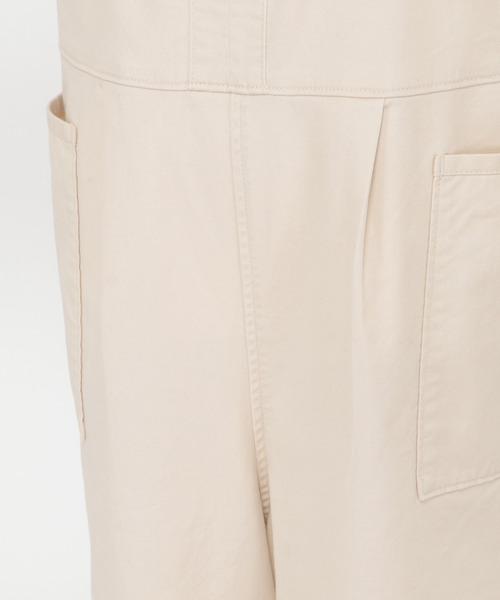 LBC（エルビーシー）の「【ZOZO限定】起毛ツイルフレンチワイドサロペ（サロペット/オーバーオール・レディース・オフホワイト/ブラック・M）」の6枚目の写真