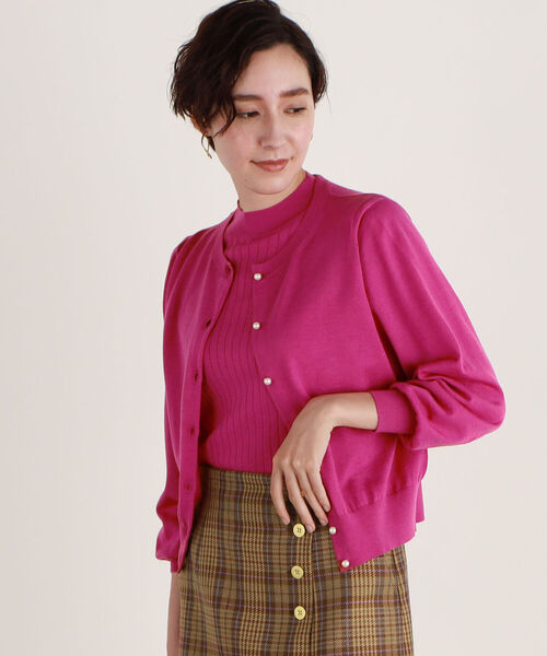 NOLLEY’S(ノーリーズ)の「パフスリーブパール釦クルーネックウォッシャブルカーディガン(カーディガン/ボレロ・レディース・ライトグレー/ダークグリーン/ダークネイビー/ピンク・36/38)」の11枚目の写真