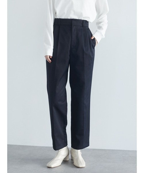 Green Parks(グリーンパークス)の「2タックトラウザーパンツ*(その他パンツ・レディース・カーキ/ベージュ/ネイビー・S/M/L)」の1枚目の写真