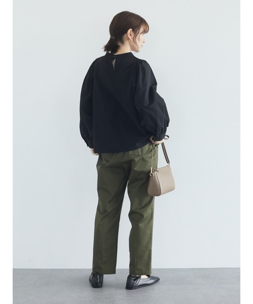 Green Parks(グリーンパークス)の「2タックトラウザーパンツ*(その他パンツ・レディース・カーキ/ベージュ/ネイビー・S/M/L)」の6枚目の写真
