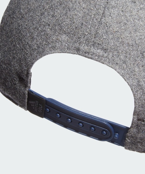 adidas（アディダス）の「スリーストライプクラブキャップ【adidas