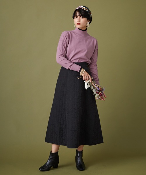 JETSET SOLO PLUS (ジェットセットソロプラス)の「レイヤードタートルニット(ニット/セーター・レディース・レッド/グレイッシュベージュ/ブラック/モーブ系・FREE)」の13枚目の写真