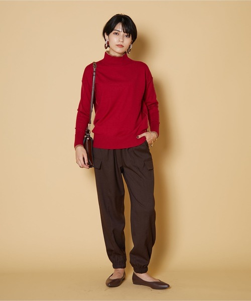 JETSET SOLO PLUS (ジェットセットソロプラス)の「レイヤードタートルニット(ニット/セーター・レディース・レッド/グレイッシュベージュ/ブラック/モーブ系・FREE)」の18枚目の写真