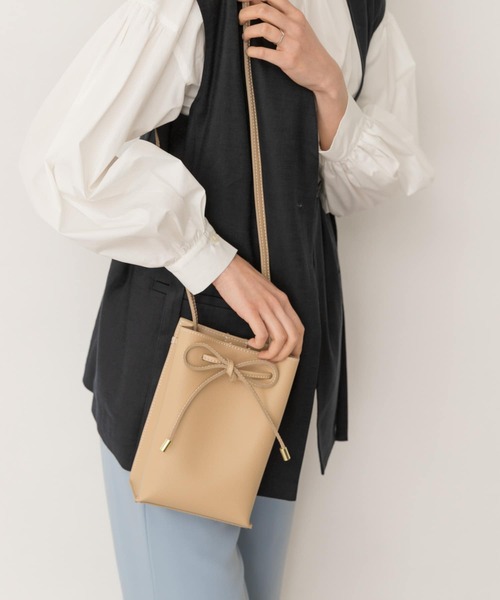 RODE SKO（ロデスコ）の「リボンショルダーバッグ（ショルダーバッグ・レディース・アイボリー/ベージュ・ONE）」の16枚目の写真