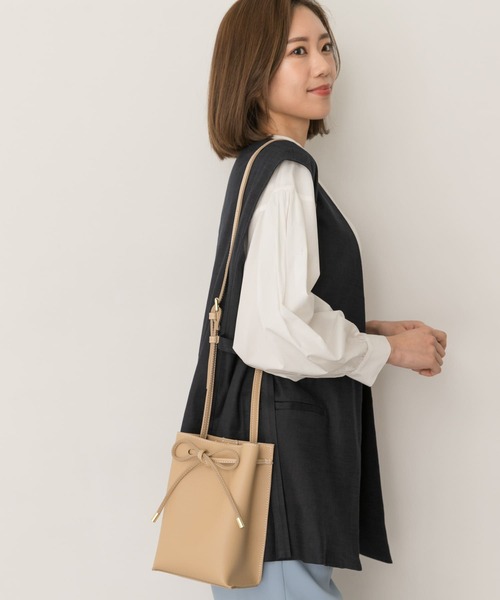 RODE SKO（ロデスコ）の「リボンショルダーバッグ（ショルダーバッグ・レディース・アイボリー/ベージュ・ONE）」の10枚目の写真