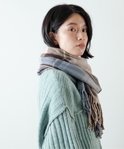 ANGIE（アンジー）の「チェック柄マフラー（マフラー・レディース・ブラウン/レッド/ブルー/グリーン・FREE）」の19枚目の写真