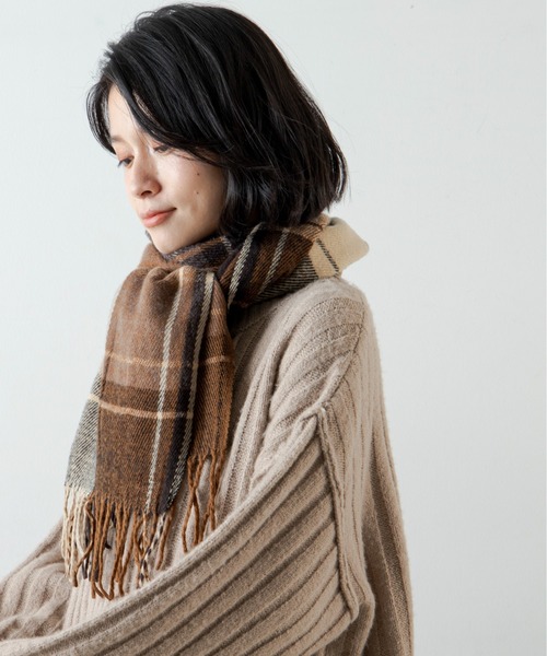 ANGIE（アンジー）の「チェック柄マフラー（マフラー・レディース・ブラウン/レッド/ブルー/グリーン・FREE）」の15枚目の写真
