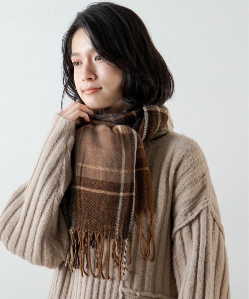 ANGIE（アンジー）の「チェック柄マフラー（マフラー・レディース・ブラウン/レッド/ブルー/グリーン・FREE）」の14枚目の写真