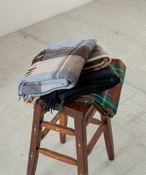 ANGIE（アンジー）の「チェック柄マフラー（マフラー・レディース・ブラウン/レッド/ブルー/グリーン・FREE）」の8枚目の写真