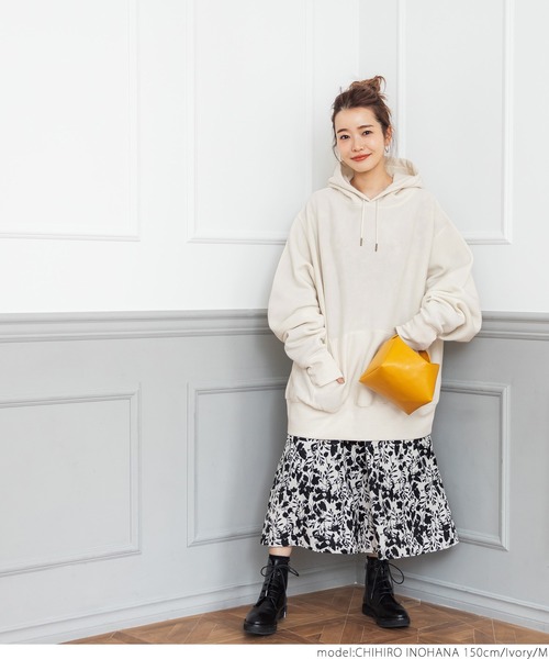 coca（coca）（コカ）の「ふわり～オーバーサイズフーディー（その他トップス・レディース・ブラック/グレー/アイボリー/チャコール/オレンジ・M/L）」の13枚目の写真