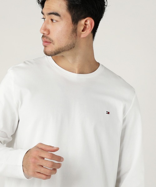TOMMY HILFIGER（トミーヒルフィガー）の「TOMMY HILFIGER トミー ヒルフィガー /胸ワンポイント ベーシッククルーネック長袖Tシャツ（Tシャツ/カットソー・メンズ・ホワイト/ブラック/ヘザーグレー/オートミール/ダークネイビー・S/M/L/XL）」の2枚目の写真