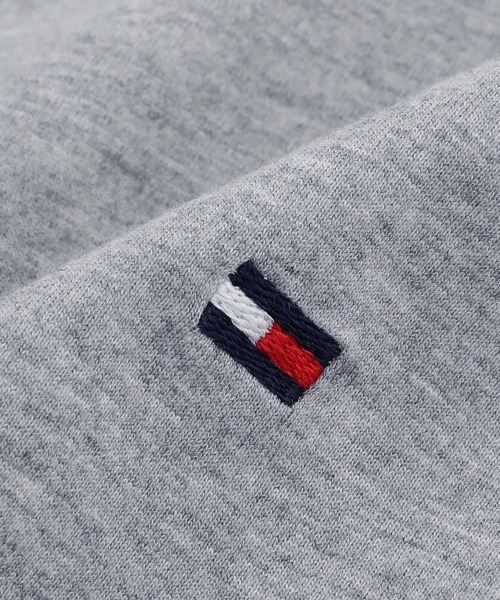 TOMMY HILFIGER（トミーヒルフィガー）の「TOMMY HILFIGER トミー ヒルフィガー /胸ワンポイント ベーシッククルーネック長袖Tシャツ（Tシャツ/カットソー・メンズ・ホワイト/ブラック/ヘザーグレー/オートミール/ダークネイビー・S/M/L/XL）」の12枚目の写真