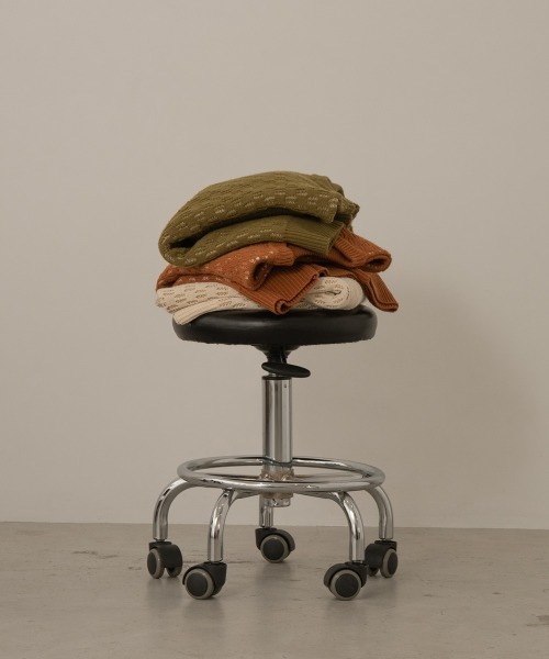 lawgy（ラウジー）の「reversible pattern knit（ニット/セーター・レディース・オレンジ/グリーン/アイボリー・FREE）」の19枚目の写真