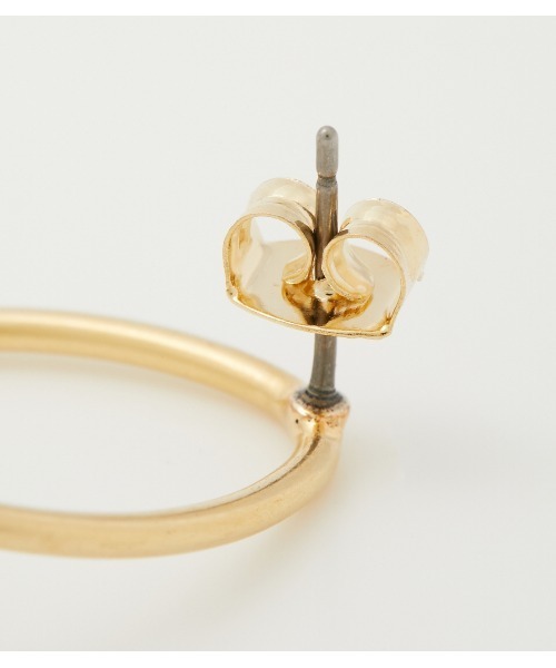 AZUL by moussy（アズールバイマウジー）の「WRAPPED PEARL EARRINGS/ラップパールピアス（ピアス（両耳用）・レディース・シルバー/ゴールド系その他・FREE）」の12枚目の写真