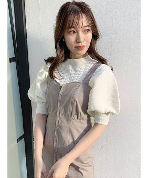 dazzlin（ダズリン）の「バックぺプラムリボンジャンスカ（ジャンパースカート・レディース・インディゴブルー/モカ・SMALL/MEDIUM）」の3枚目の写真