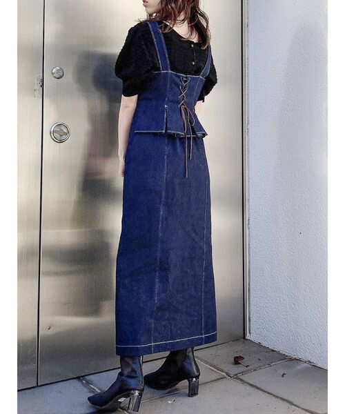 dazzlin（ダズリン）の「バックぺプラムリボンジャンスカ（ジャンパースカート・レディース・インディゴブルー/モカ・SMALL/MEDIUM）」の5枚目の写真