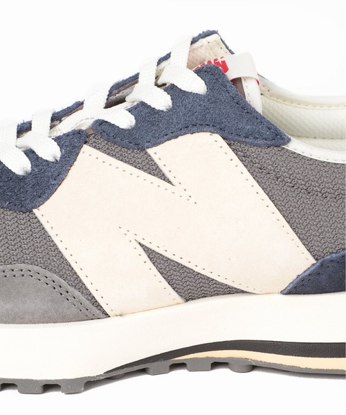 EU,US NEW BALANCE（イーユーユーエスニューバランス）の「【NEW BALANCE / ニューバランス】MS327MD：スニーカー（スニーカー・レディース・チャコールグレー・23.5cm/24cm/24.5cm/25cm）」の7枚目の写真