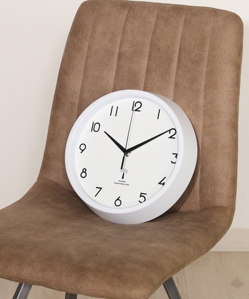 emesuelee（エメスーリー）の「ウォールクロック電波時計（掛け時計・レディース・レッド/ホワイト/グリーン/ブラック・フリー）」の11枚目の写真