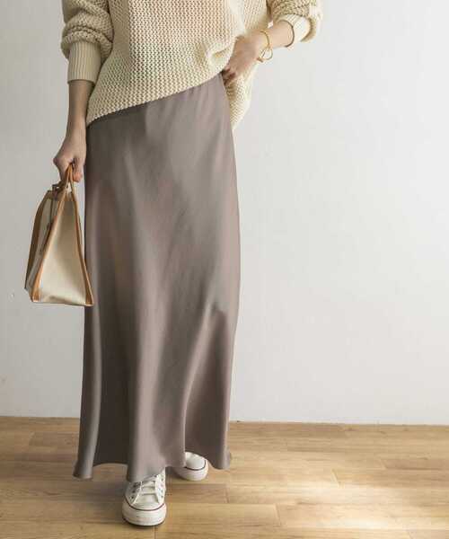 URBAN RESEARCH（アーバンリサーチ）の「『Gina 2022Spring掲載』Aラインロングスカート（スカート・レディース・チャコールグレー/グリーン/グレー系その他・FREE）」の13枚目の写真