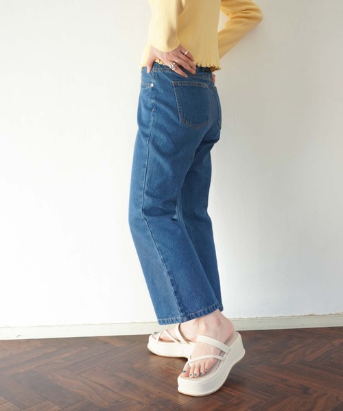 archives(アルシーヴ)の「クロップドデニムパンツ(デニムパンツ・レディース・ブラック/グレー/ブルー・SMALL/MEDIUM)」の13枚目の写真