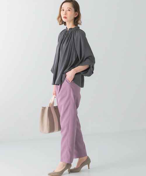 URBAN RESEARCH ROSSO WOMEN(アーバンリサーチ ロッソ)の「2WAYネックフリルブラウス(シャツ/ブラウス・レディース・オフホワイト/ブラウン/チャコールグレー・FREE)」の19枚目の写真