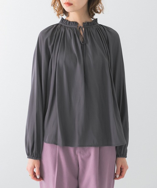 URBAN RESEARCH ROSSO WOMEN(アーバンリサーチ ロッソ)の「2WAYネックフリルブラウス(シャツ/ブラウス・レディース・オフホワイト/ブラウン/チャコールグレー・FREE)」の21枚目の写真