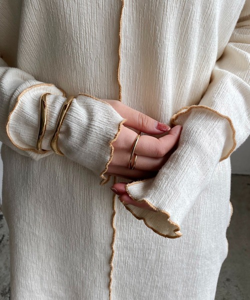 CAPRICIEUX LE'MAGE（カプリシューレマージュ）の「2WAY配色メローロンT（Tシャツ/カットソー・レディース・アイボリー/ブラック・FREE）」の18枚目の写真