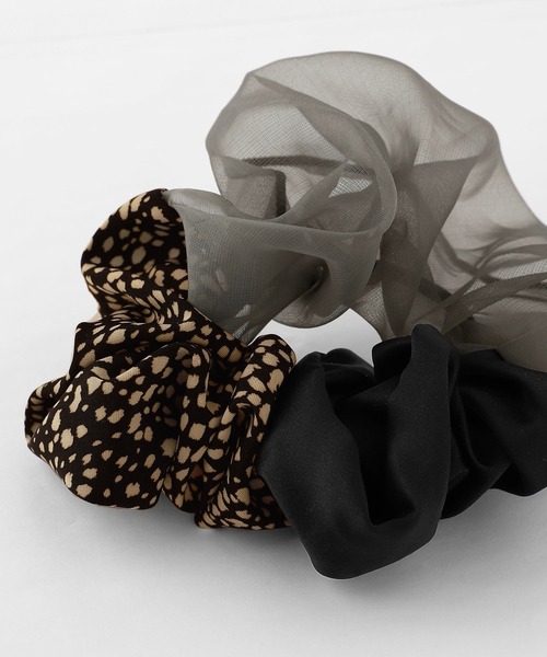 ANEMONE（アネモネ）の「マルチデザインアンバランスシュシュ（シュシュ・レディース・ブラウン/ベージュ/ブラック・FREE）」の5枚目の写真