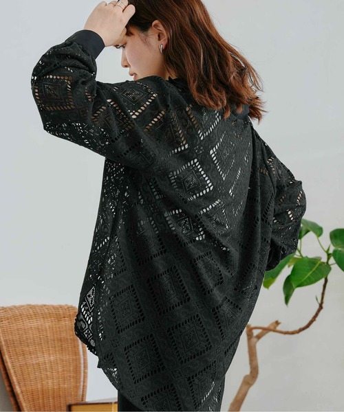 CPCM（シーピーシーエム）の「四角レース襟付きビッグシャツ（シャツ/ブラウス・レディース・ブラック/オフホワイト/グリーン・FREE）」の19枚目の写真