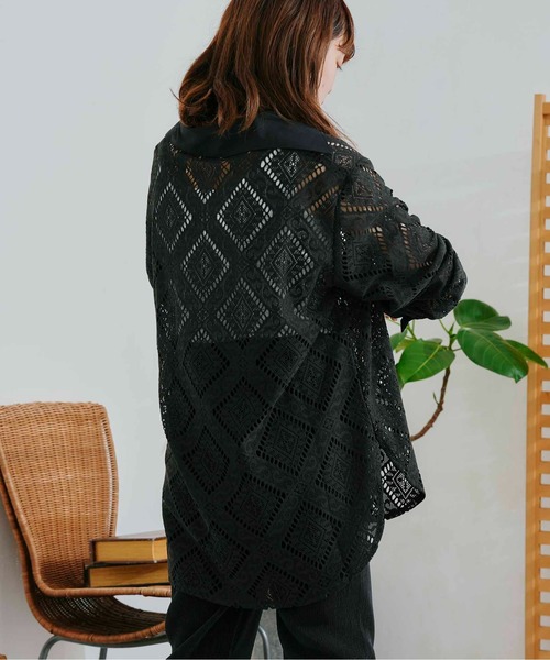 CPCM（シーピーシーエム）の「四角レース襟付きビッグシャツ（シャツ/ブラウス・レディース・ブラック/オフホワイト/グリーン・FREE）」の16枚目の写真