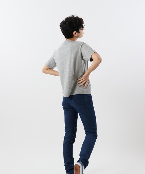 Champion(チャンピオン)の「【Champion/チャンピオン】レディース ショートスリーブVネックTシャツ(Tシャツ/カットソー・レディース・スカイブルー/グレー/ブラック/スモーキーグリーン系1/サンドベージュ/ホワイト・MEDIUM/LARGE)」の22枚目の写真