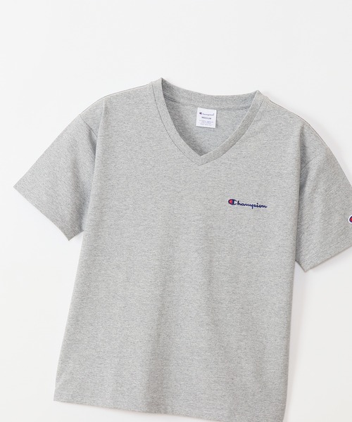 Champion(チャンピオン)の「【Champion/チャンピオン】レディース ショートスリーブVネックTシャツ(Tシャツ/カットソー・レディース・スカイブルー/グレー/ブラック/スモーキーグリーン系1/サンドベージュ/ホワイト・MEDIUM/LARGE)」の11枚目の写真