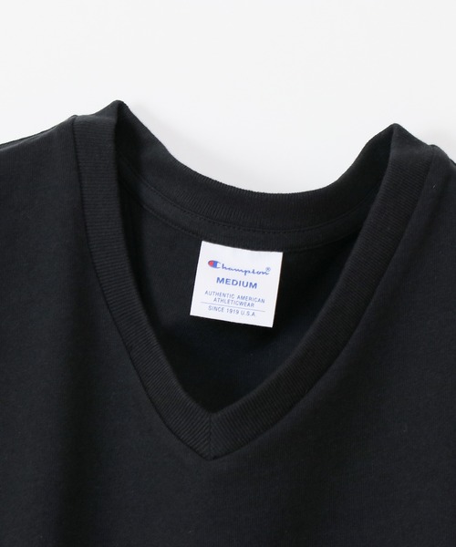 Champion(チャンピオン)の「【Champion/チャンピオン】レディース ショートスリーブVネックTシャツ(Tシャツ/カットソー・レディース・スカイブルー/グレー/ブラック/スモーキーグリーン系1/サンドベージュ/ホワイト・MEDIUM/LARGE)」の10枚目の写真