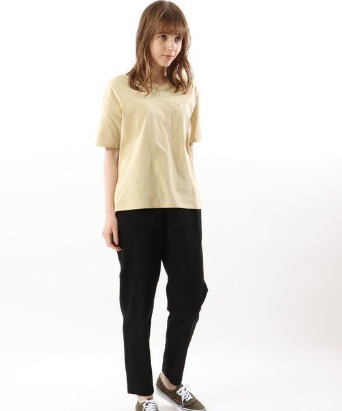 Champion(チャンピオン)の「【Champion/チャンピオン】レディース ショートスリーブVネックTシャツ(Tシャツ/カットソー・レディース・スカイブルー/グレー/ブラック/スモーキーグリーン系1/サンドベージュ/ホワイト・MEDIUM/LARGE)」の13枚目の写真