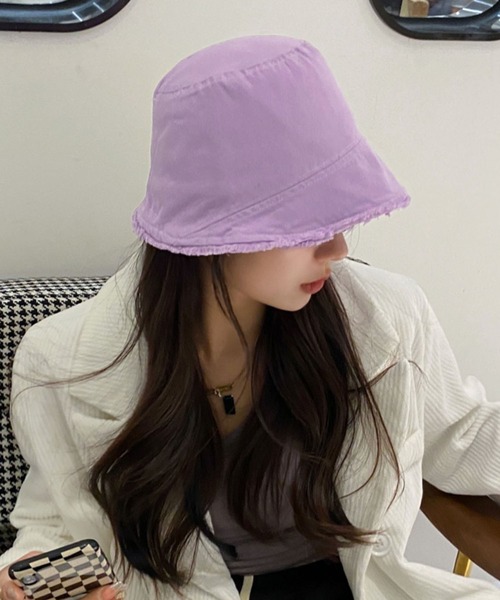 me+em select（ミームセレクト）の「【 8色展開 】フリンジカラーバケットハット【サイズ調節可／裏地付】（ハット・レディース・ブラック/ベージュ/パープル/オレンジ/ブルー/グリーン/モカ/キナリ・FREE）」の7枚目の写真