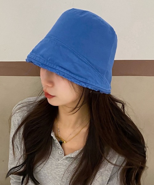 me+em select（ミームセレクト）の「【 8色展開 】フリンジカラーバケットハット【サイズ調節可／裏地付】（ハット・レディース・ブラック/ベージュ/パープル/オレンジ/ブルー/グリーン/モカ/キナリ・FREE）」の18枚目の写真