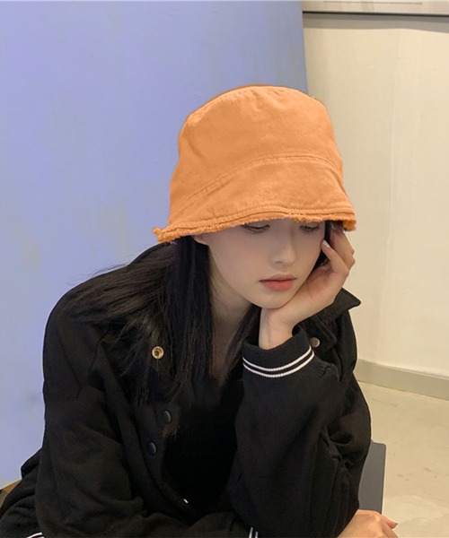 me+em select（ミームセレクト）の「【 8色展開 】フリンジカラーバケットハット【サイズ調節可／裏地付】（ハット・レディース・ブラック/ベージュ/パープル/オレンジ/ブルー/グリーン/モカ/キナリ・FREE）」の19枚目の写真