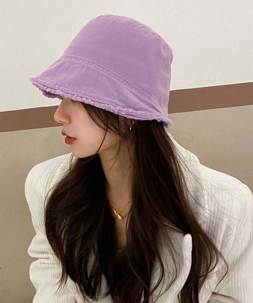 me+em select（ミームセレクト）の「【 8色展開 】フリンジカラーバケットハット【サイズ調節可／裏地付】（ハット・レディース・ブラック/ベージュ/パープル/オレンジ/ブルー/グリーン/モカ/キナリ・FREE）」の13枚目の写真