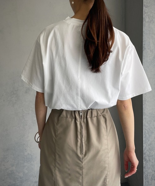 &g'aime(アンジェム)の「【&g’aime】ロゴ×刺繍Tシャツ(Tシャツ/カットソー・レディース・ホワイト/ブラック/グレイッシュベージュ・FREE)」の5枚目の写真