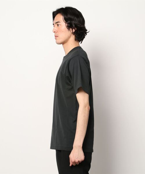 GOLD（ゴールド）の「GOLD / ゴールド：PLANTING COTTON JERSEY T-SHIRT：22A-GL78883[MUS]（Tシャツ/カットソー・メンズ・ブラック/オフホワイト・XL/L/M）」の3枚目の写真