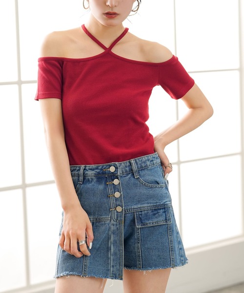 Newlyme(ニューリーミー)の「ネッククロステレコリブトップス(Tシャツ/カットソー・レディース・ホワイト/ブラック/ブルー/ボルドー・MEDIUM/X-LARGE/XX-LARGE/SMALL/LARGE)」の2枚目の写真