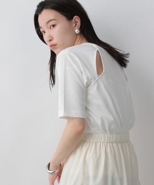 LOWRYS FARM(ローリーズファーム)の「カットアウトTシャツ 296729(Tシャツ/カットソー・レディース・ホワイト/ブラック/ブラウン・FREE)」の11枚目の写真