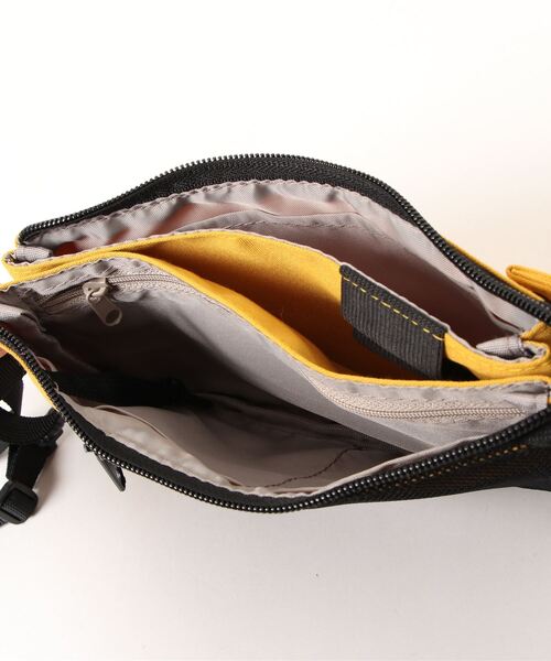 CUBE SUGAR(キューブシュガー)の「無地配色スマートミニマルチショルダーバッグ(ショルダーバッグ・レディース・ブラック/ベージュ/カーキ/ブルー/マスタード・M)」の8枚目の写真