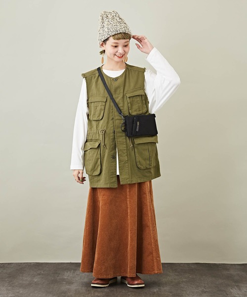 CUBE SUGAR(キューブシュガー)の「無地配色スマートミニマルチショルダーバッグ(ショルダーバッグ・レディース・ブラック/ベージュ/カーキ/ブルー/マスタード・M)」の11枚目の写真