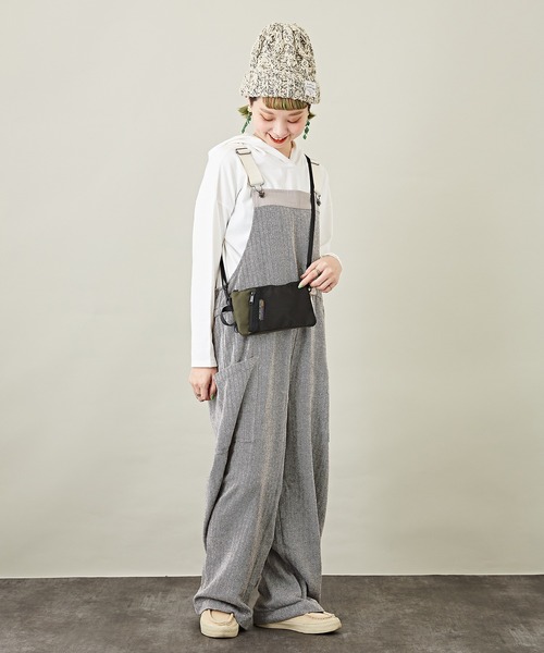 CUBE SUGAR(キューブシュガー)の「無地配色スマートミニマルチショルダーバッグ(ショルダーバッグ・レディース・ブラック/ベージュ/カーキ/ブルー/マスタード・M)」の14枚目の写真